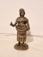 Figurine en étain " la marchande de poires cuites ", Enlèvement