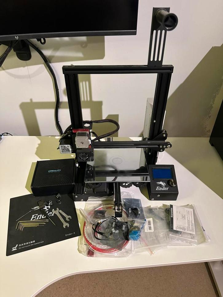 Verbeterde Creality Ender3 3D-printer met accessoires, Computers en Software, 3D Printers, Zo goed als nieuw, Ophalen of Verzenden