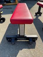 Technogym flat bench - pure strength, Ophalen, Zo goed als nieuw