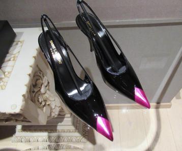 Nieuwe Saint Laurent Vesper pumps in lakleder, It 37