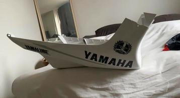 Aerox originele witte onderkuip beschikbaar voor biedingen