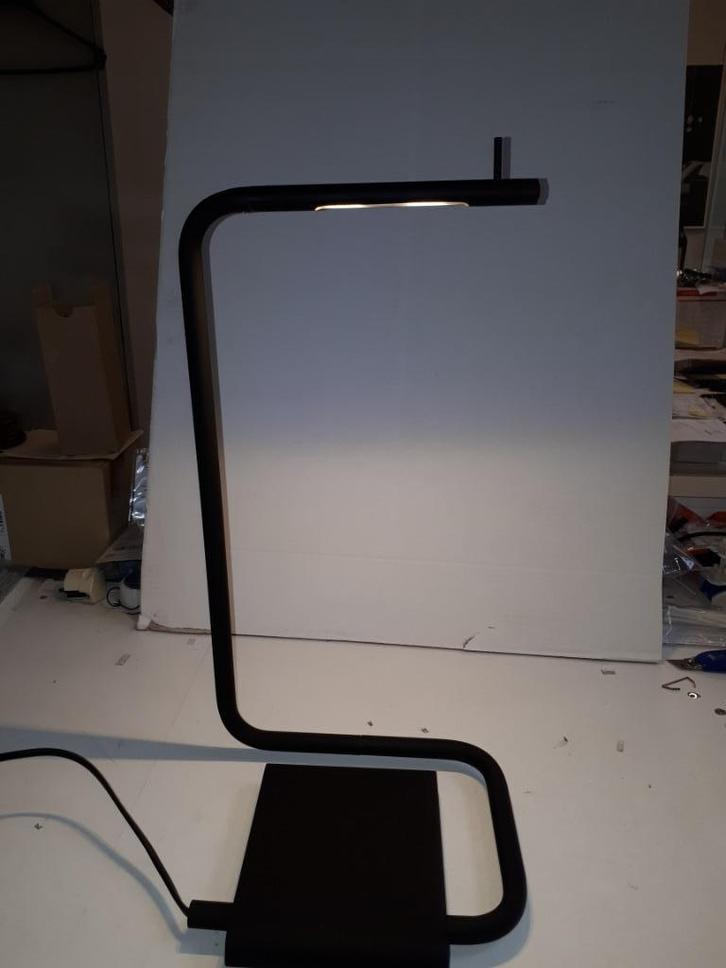 Pin Down led tafel lamp (Frandsen), Huis en Inrichting, Lampen | Tafellampen, Nieuw, Minder dan 50 cm, Kunststof, Ophalen