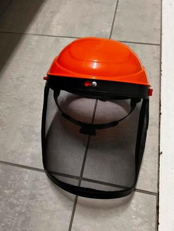 Gelaat -en gehoorbescherming beschikbaar voor biedingen
