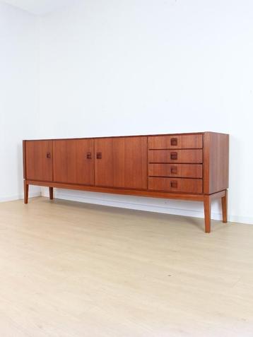 Vintage teak Fristho Dressoir kast beschikbaar voor biedingen