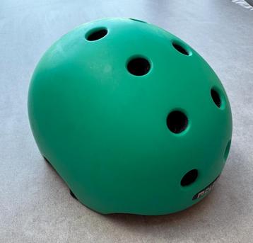 Melon Kinderhelm beschikbaar voor biedingen