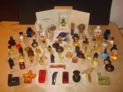 Gros Lot d'Anciennes Miniatures de Parfums et Flacons Divers, Verzamelen, Parfumverzamelingen, Gebruikt, Miniatuur, Gevuld, Ophalen of Verzenden