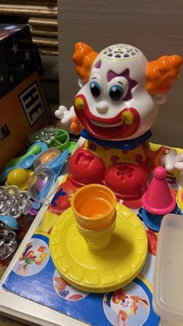 play-doh clown beschikbaar voor biedingen