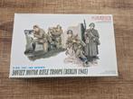 Dragon Soviet Motor Rifle Troops Berlin 1945 1/35, Ophalen of Verzenden, Zo goed als nieuw, 1:35 tot 1:50, Figuur of Figuren