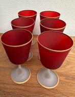 Murano 6 verres à vin en rouge avec bord doré, Antiquités & Art, Curiosités & Brocante, Enlèvement
