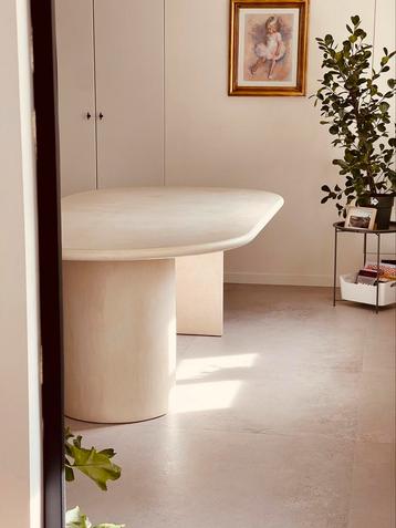 MORTEX tafel - ovale eettafel August - plaster/beton ciré  beschikbaar voor biedingen