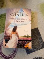 Boek sarah challis liefde en andere geheimen, Ophalen of Verzenden, Zo goed als nieuw