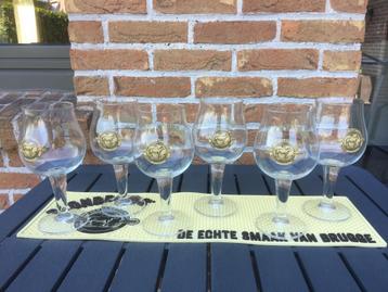 Zes Blonde Os bierglazen beschikbaar voor biedingen