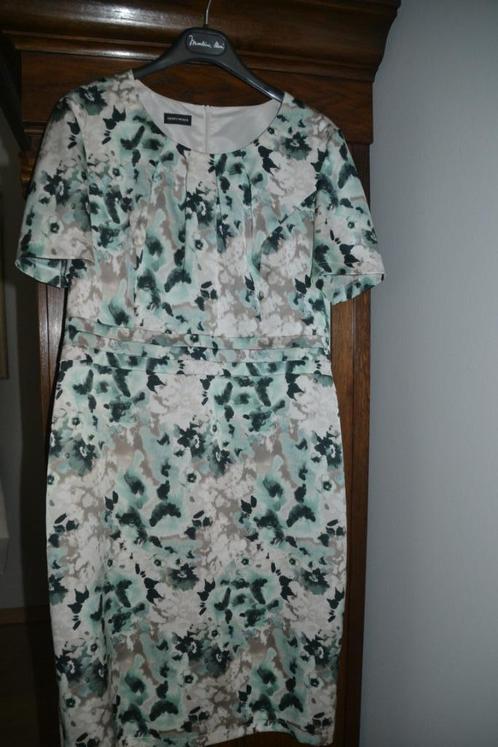 Kleed Gerry Weber, Kleding | Dames, Jurken, Zo goed als nieuw, Maat 38/40 (M), Overige kleuren, Knielengte, Ophalen of Verzenden