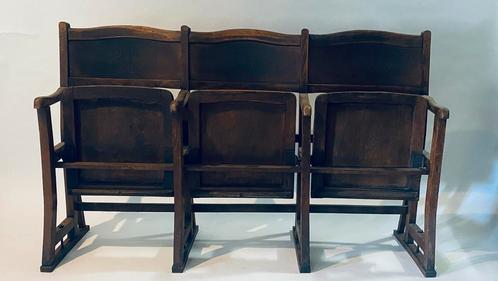 Set van 3 houten antieke cinema stoelen., Antiek en Kunst, Antiek | Meubels | Stoelen en Sofa's, Ophalen