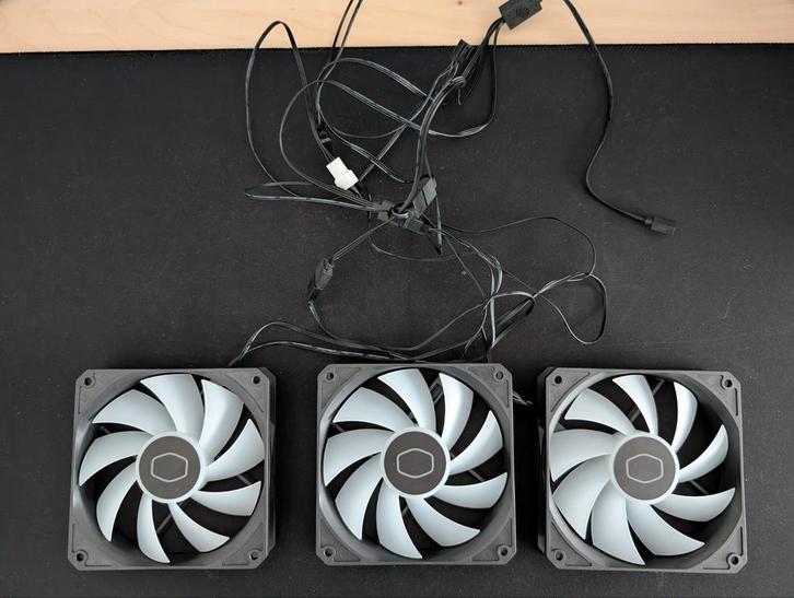 Cooler master cs120 argb case fans, Computers en Software, Computerbehuizingen, Ophalen of Verzenden