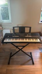 Yamaha PSR-E423 inclusief onderstel, Muziek en Instrumenten, Keyboards, Ophalen, Zo goed als nieuw, Yamaha
