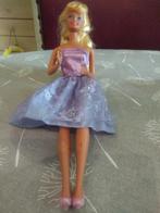 Barbie 1966-1976 robe mauve, Verzamelen, Ophalen of Verzenden