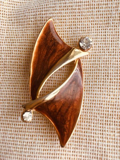 Grote broche van goud/strass, Handtassen en Accessoires, Broches, Zo goed als nieuw, Overige materialen, Goud, 4 tot 7 cm, Ophalen of Verzenden