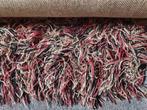 Langharig tapijt 50%wol 50 % silk. Kleur rood,wit,zwart..., Huis en Inrichting, Ophalen, Gebruikt, Overige kleuren, Rechthoekig
