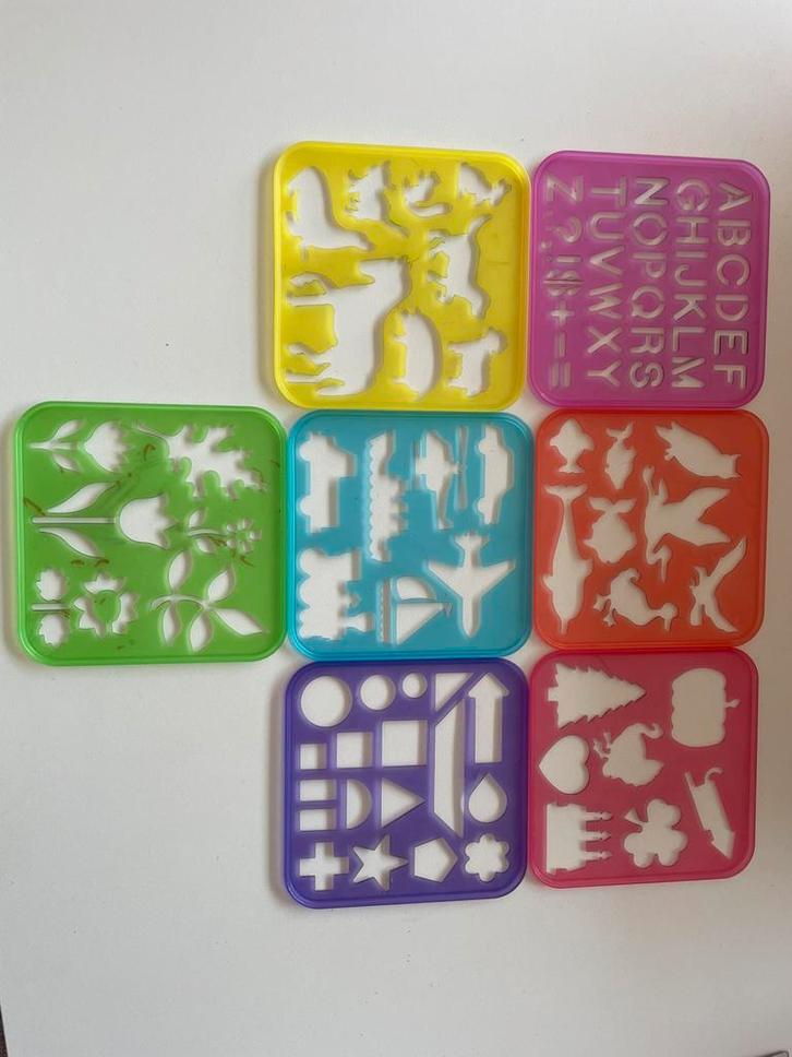 Tupperware tekenpatronen / tekenstencils vintage 1987 & 1991, Kinderen en Baby's, Speelgoed | Educatief en Creatief, Zo goed als nieuw