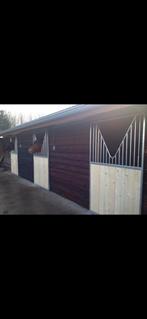 Location prairie avec abris pour chevaux 3 places dispo, Animaux & Accessoires, Box & Pâturages