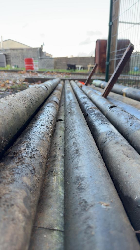 IJzeren palen rond, Doe-het-zelf en Bouw, IJzerwaren en Bevestigingsmiddelen, Zo goed als nieuw, 250 mm of meer, Ophalen