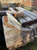 Gevelstenen, Ophalen of Verzenden, Gebruikt, Bakstenen