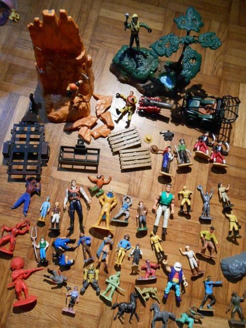 figurines et paysage soldats aimantés et autres, pirates LOT, Kinderen en Baby's, Speelgoed | Actiefiguren, Gebruikt, Ophalen