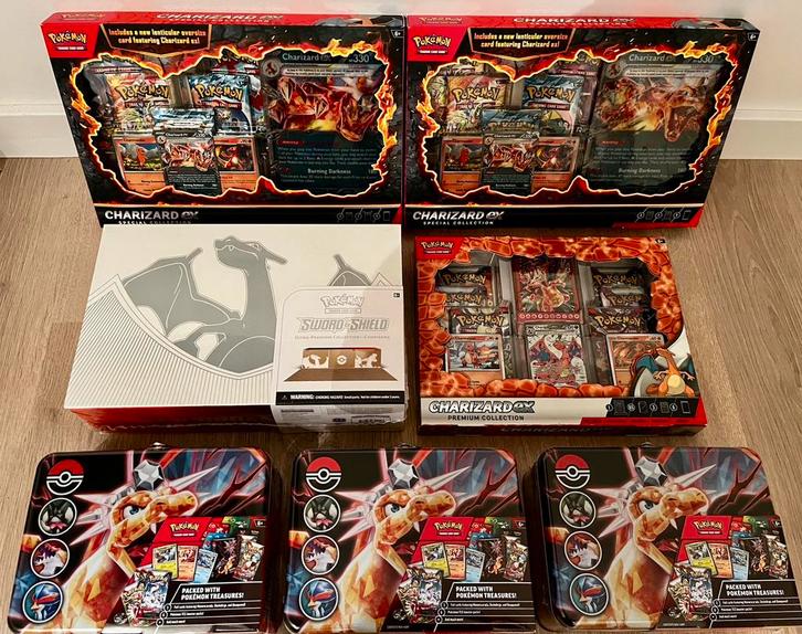 Sealed Charizard Collection Pokémon, Hobby en Vrije tijd, Verzamelkaartspellen | Pokémon, Nieuw, Boosterbox, Foil, Ophalen of Verzenden