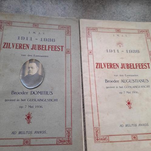 2 oude boekjes Zilveren Jubelfeest BroedersGuislaingesticht, Collections, Religion, Christianisme | Catholique, Livre, Enlèvement ou Envoi