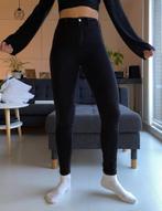 Zwarte jeansbroek skinny high waist (Pull & Bear - 34), W27 (confection 34) ou plus petit, Comme neuf, Noir, Enlèvement ou Envoi