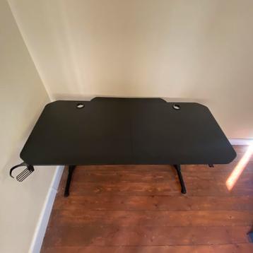 Gametafel beschikbaar voor biedingen