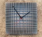 Design klok umbra space age vintage retro Matt Carr, Ophalen