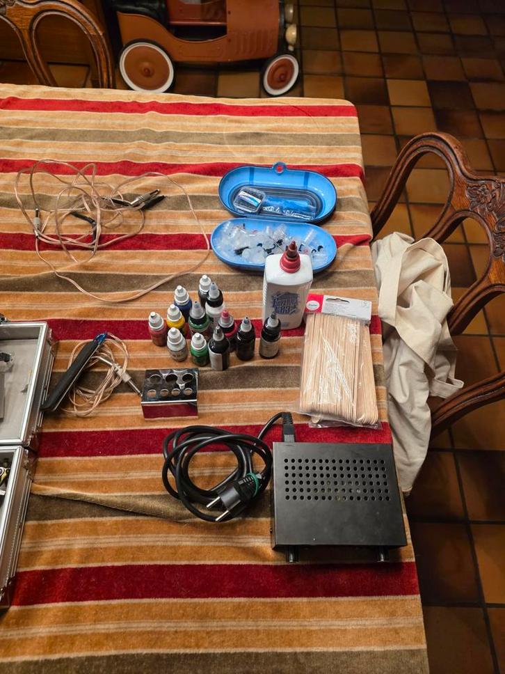 Tattoo materiaal, Diversen, Overige Diversen, Ophalen