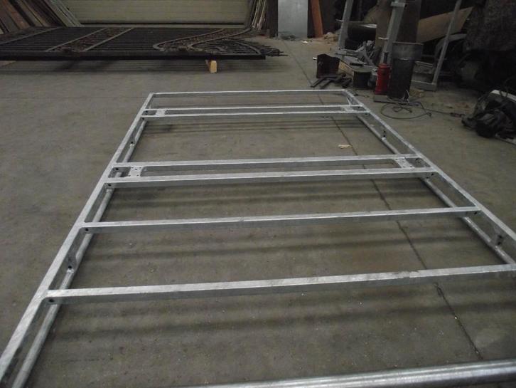 Construction métallique à 9300 Alost, Bricolage & Construction, Métaux, Neuf, Fer, Enlèvement