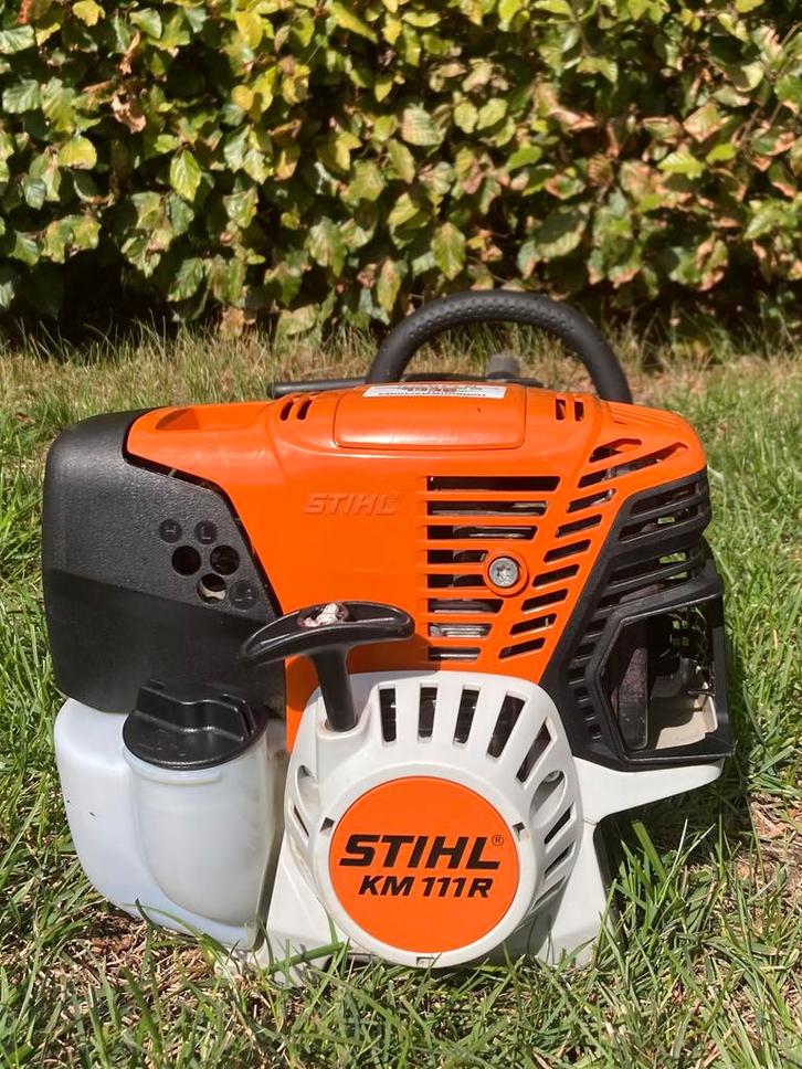 Stihl KM 111 R perfecte staat, Tuin en Terras, Bosmaaiers, Zo goed als nieuw, Benzine, Ophalen