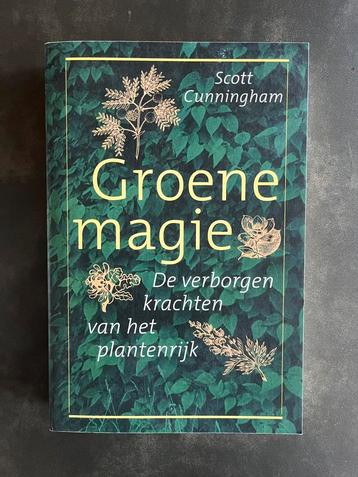 Boek van Scott cunningham en Lilian verner bondscoach