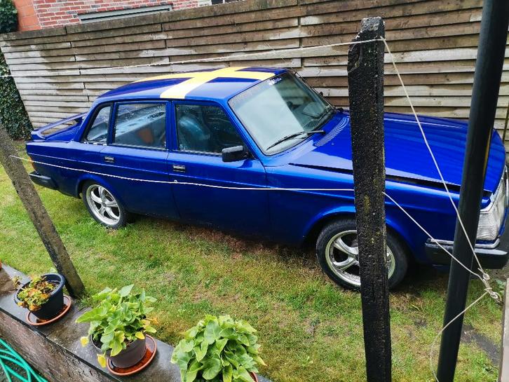 CARROSSERIE AVEC PAPIERS DE LA CONVO 244, Autos : Divers, Voitures de course