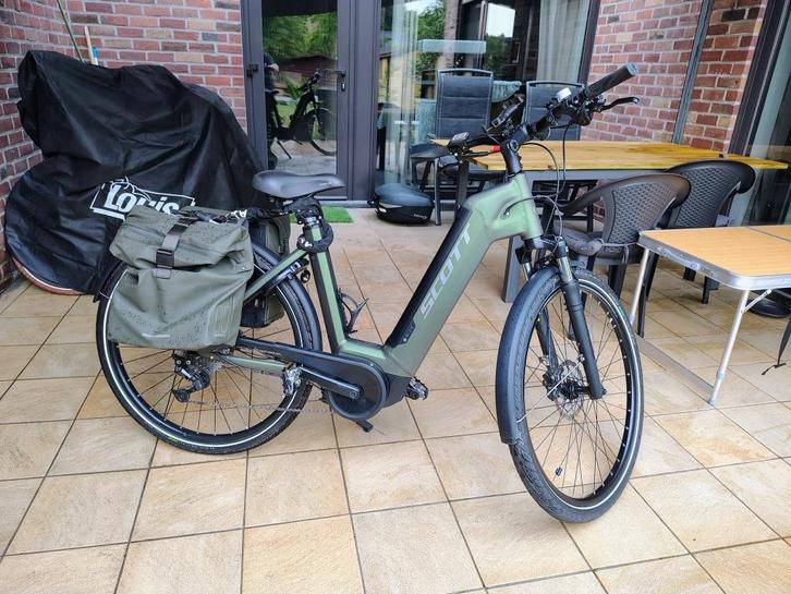 E-bike Tourfiets Scott, Fietsen en Brommers, Elektrische fietsen, Zo goed als nieuw, Overige merken, 50 km per accu of meer, Ophalen of Verzenden