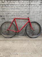 Leuk stalen racefiets frame maat 57, Fietsen en Brommers, Fietsen | Oldtimers, 55 tot 59 cm, Ophalen, Jaren '60 of nieuwer