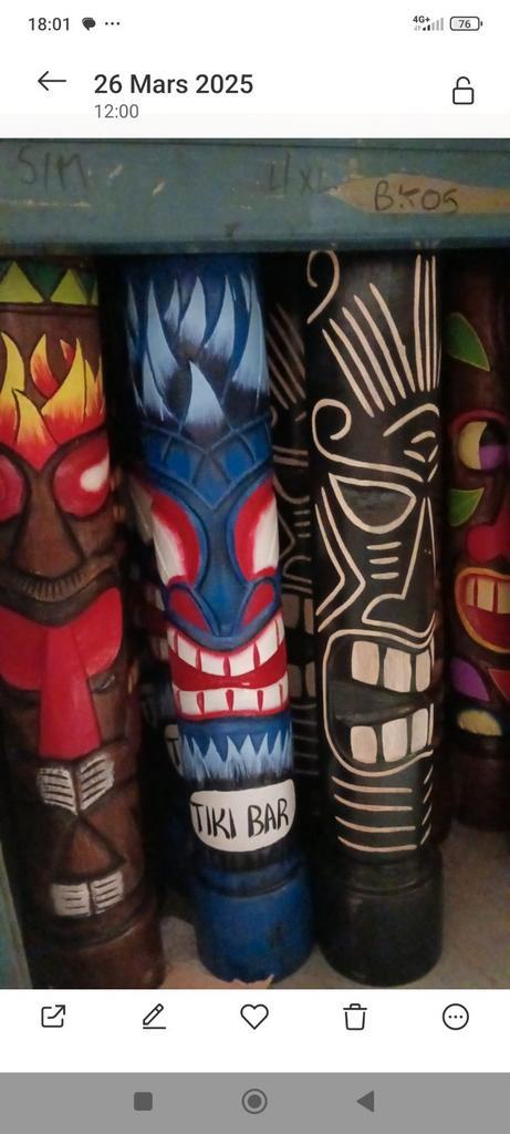 statue totem Tiki 100 cm en bois d albesia 45€ pièce, Antiek en Kunst, Kunst | Beelden en Houtsnijwerken, Ophalen of Verzenden
