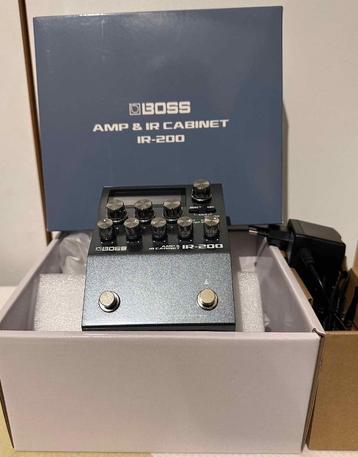 pédale effet guitare BOSS IR-200