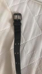 Ceinture 91 cm imitation cuir noir, Enfants & Bébés, Vêtements enfant | Autre, Comme neuf