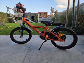 Kinderfiets B’twin robot 16” inch in goede staat beschikbaar voor biedingen