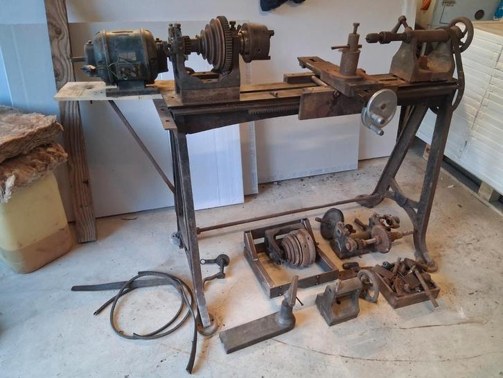 Tour a métaux, Antiquités & Art, Antiquités | Machines à coudre