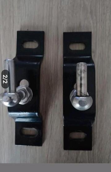 Muurbeugels voor tuinpoort beschikbaar voor biedingen