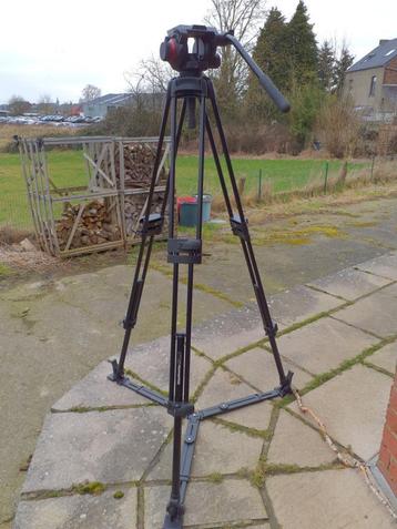 Manfrotto 525mvb + tête 504HD + demi sphère 75mm + sac, Enlèvement ou Envoi, Avec rotule, 175 cm ou plus, Utilisé