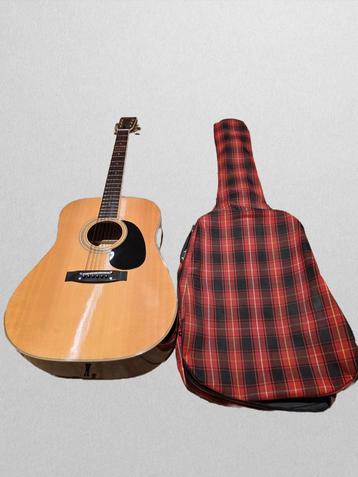 ROKKOMAM Akoestische gitaar beschikbaar voor biedingen