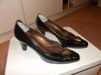 Bally schoenen met zwarte en gouden lakhak Maat 37 1/2, Kleding | Dames, Schoenen, Gedragen, Ophalen of Verzenden, Zwart