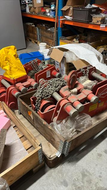 2x Vanas kettingtakel 7.5ton beschikbaar voor biedingen